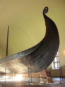 450px-Exhibition_in_Viking_Ship_Museum,_Oslo_01